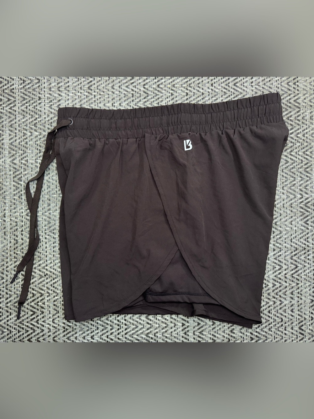 BuffBunny Collection Women’s Brown 2 in 1 Athletic Shorts Size M Running Gym